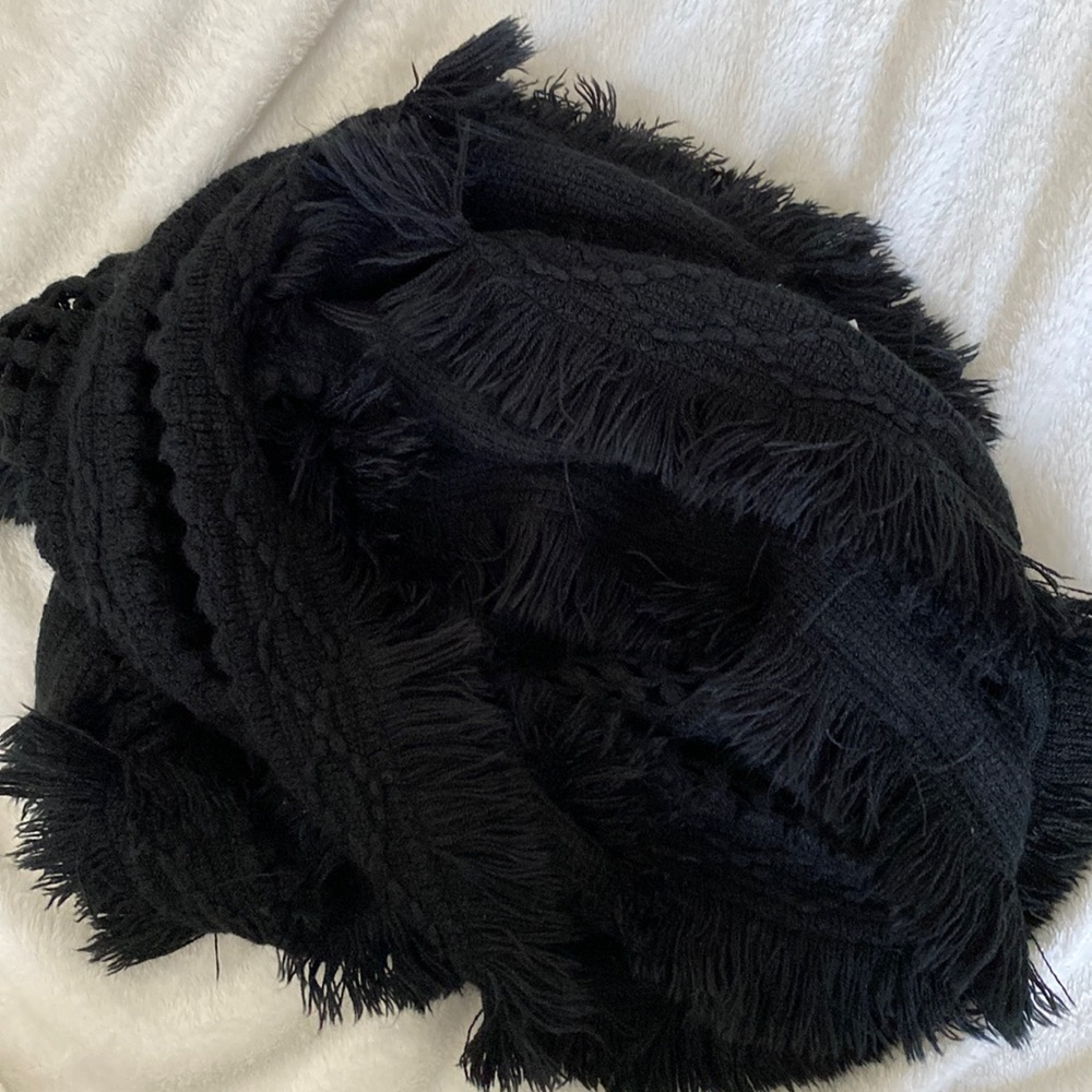 Black Scarf